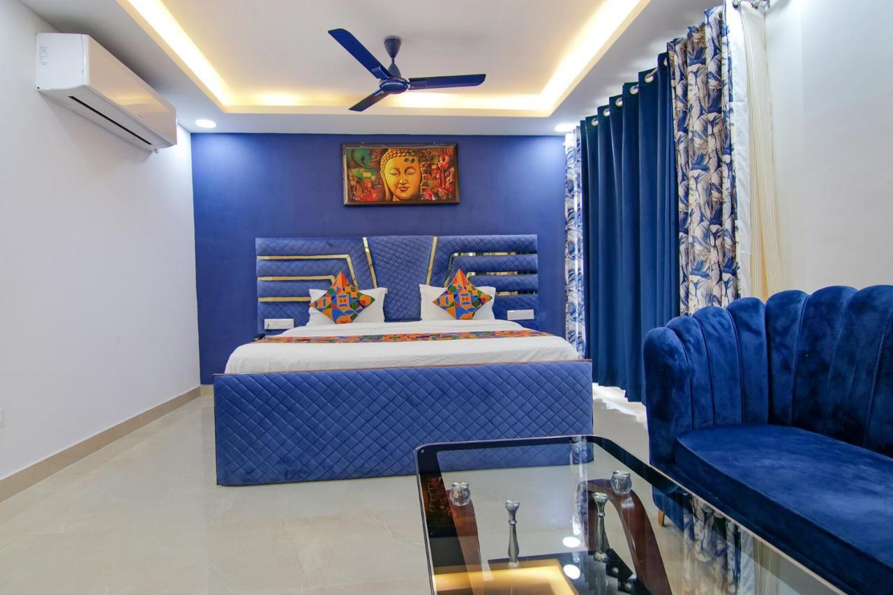 Fabhotel Satyam International ノイダ エクステリア 写真